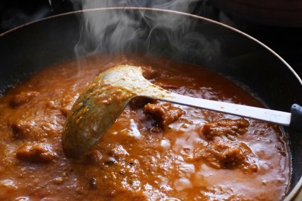 『肉屋が作る本気のカレー』&『肉料理』