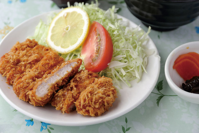 とんかつ ボントン（水天宮前）　ロースカツ（小）970円