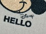 「Disney」ロゴの刺繍も入ってますよ♪