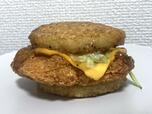 【マクドナルド ごはんチキン にんにく黒胡椒】チキンがボリューミー!