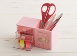 【すみっコぐらし＆リラックマ】マルチペンスタンド　1,980円／ハサミやペンなどを立てて収納！すっきり片付きそう