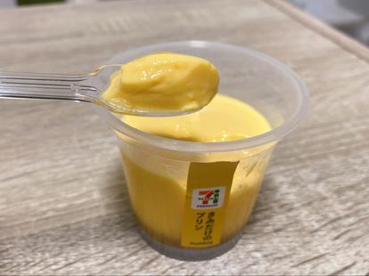 プリン好き必見 コンビニ3社のプリン 食べ比べ 特に推したい一品 はコレ 1 3 うまいめし