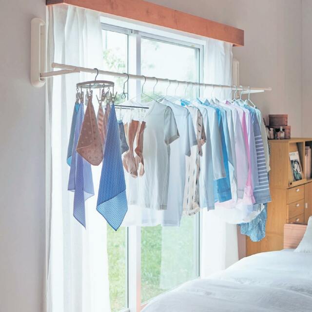 浮かせて干す！ピンで設置できる「壁付け物干し」｜９,990 円 （税込）