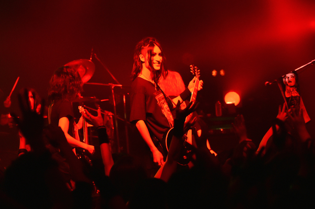 THE BLACK SWAN 誠/撮影・スズキメグミ