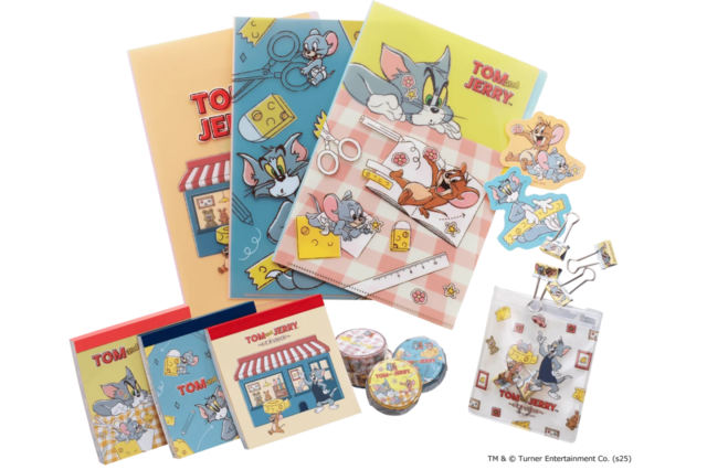 ●マスキングテープ　全3種類　各385円●3ポケットクリアファイル　全3種類　各495円●Wクリップセット 935円　ほか