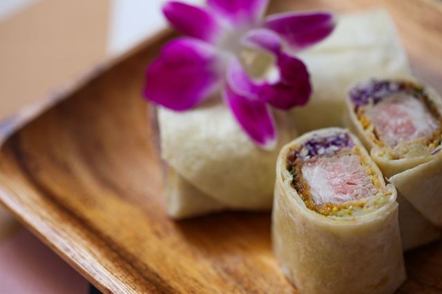 国産豚とマンゴーの“味噌カツ”トルティーヤ