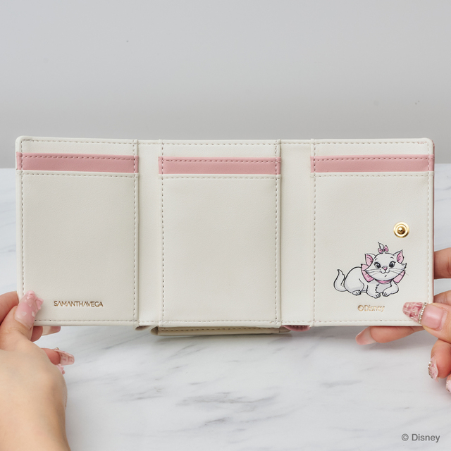 折財布 ¥17,600|サマンサベガ『おしゃれキャット マリー』コレクション