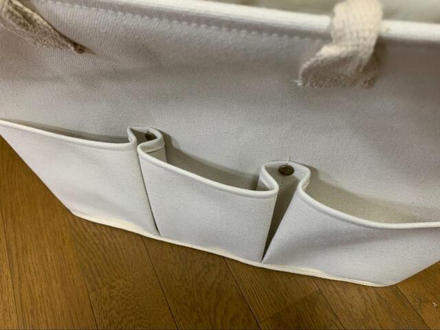 【ニトリ　持ち運べるポケット付きバスケット】前には3つのポケット付き