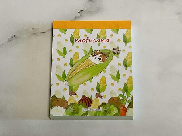 【Seria（セリア）】今が旬のとうもろこしに包まれているにゃんこ…癒し効果抜群です！