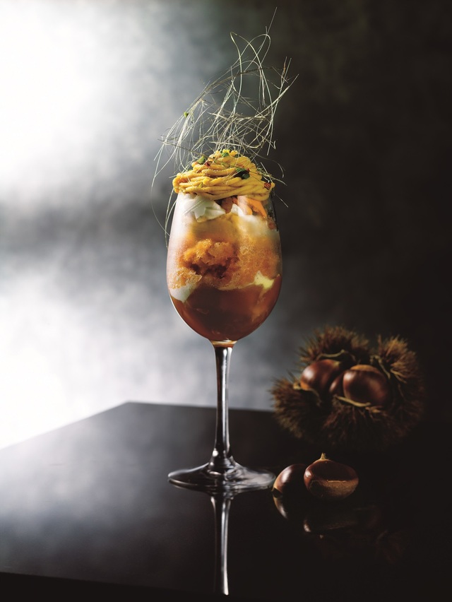 和栗と烏龍茶のパフェ