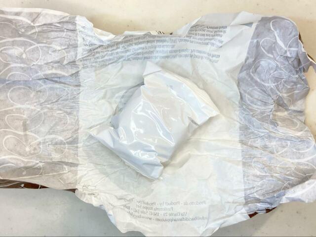 【DEAN & DELUCA リッパ バーチ ディ ダマ ヘーゼルナッツ×カカオ 8pcs】包み紙の中はさらに個包装になっているので、衛生面も安心です♪