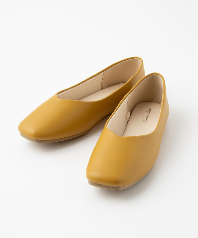 「やわラクはっ水スクエアパンプス」2,480円（税込）