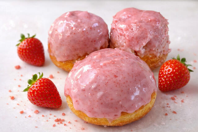 Donuts-mania「いちごに溺れる生ドーナツ」