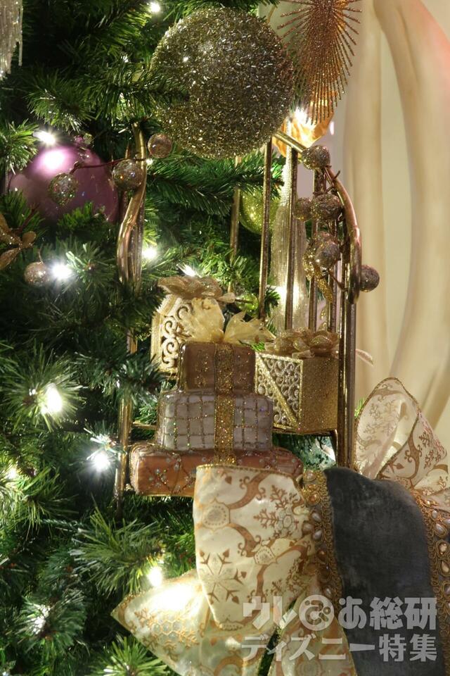 東京ディズニーシー・ファンタジースプリングスホテル クリスマスツリー