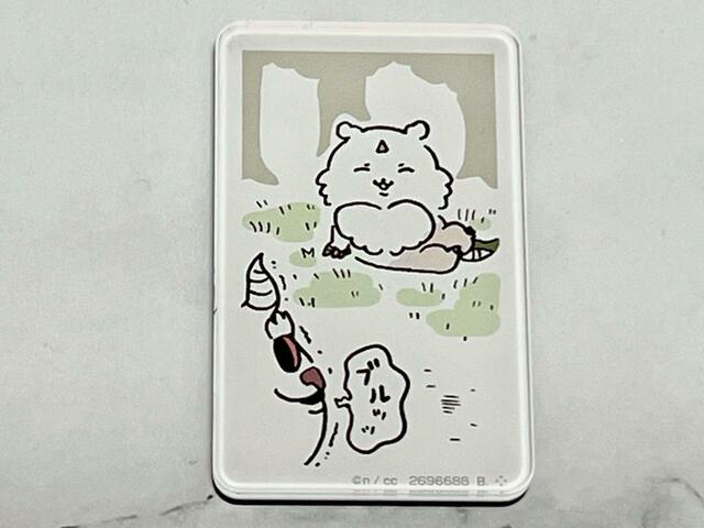 21．やめなよ：ちいかわワールドの闇の象徴のひとつでもある、でかつよとあのこ。ちいかわ族を弄ぶあのこを止めるでかつよの心優しい姿が描かれています