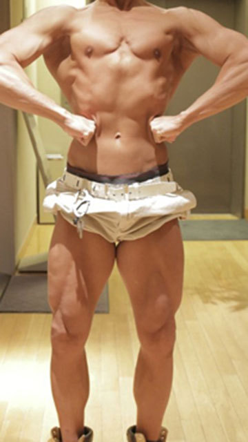 上から下まで全身すごい筋肉! これだ〜れだ？「マッチョ29」