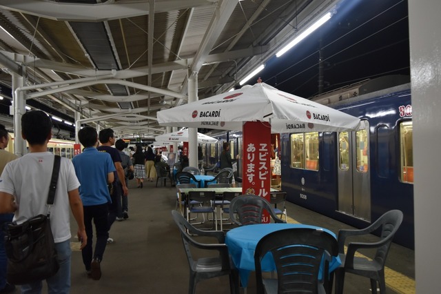 ホームがビアガーデンに!