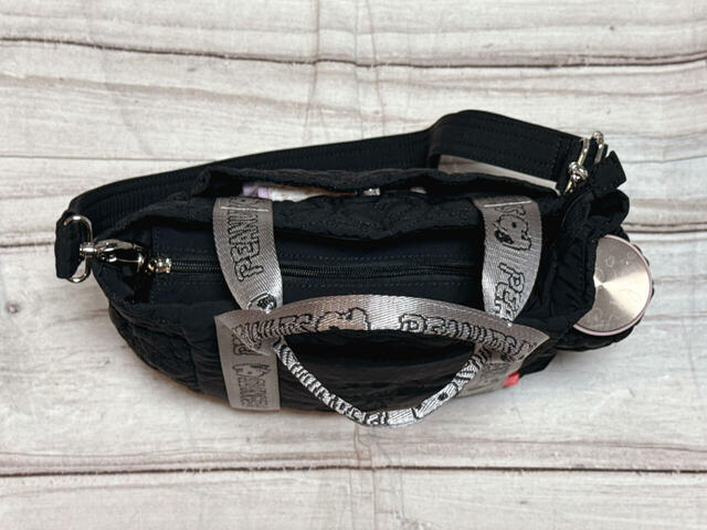 お出かけの際の荷物を収納！