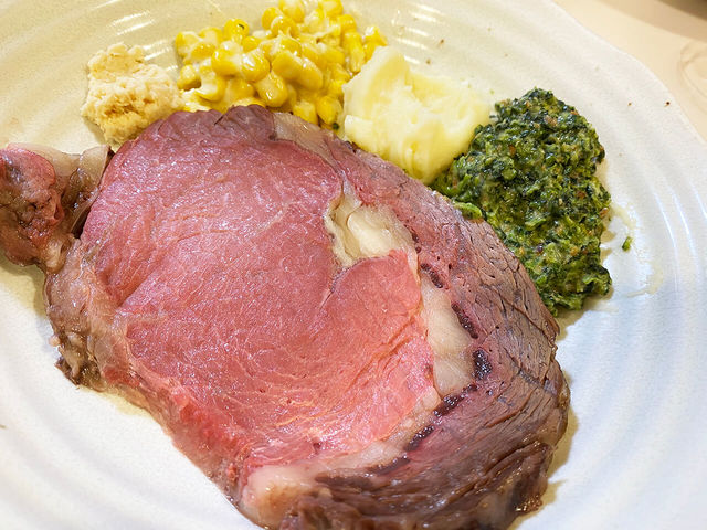 この厚みと色がそそられる。