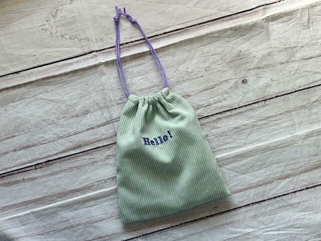 PC充電器やイヤホンなどをイン！