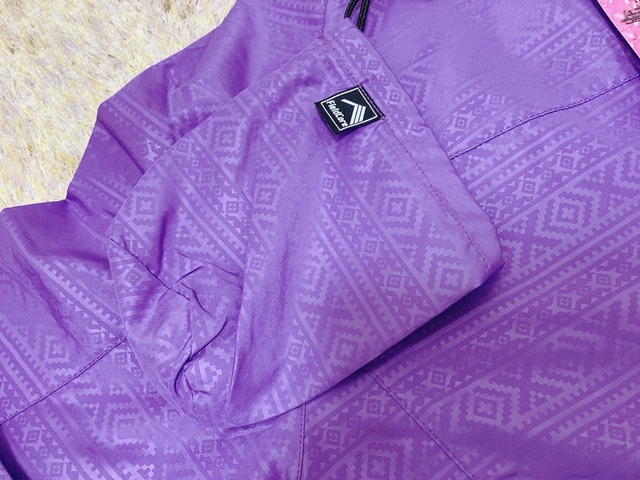 【ワークマン レディース高撥水シェルジャケット(エンボスタイプ)】収納袋付き