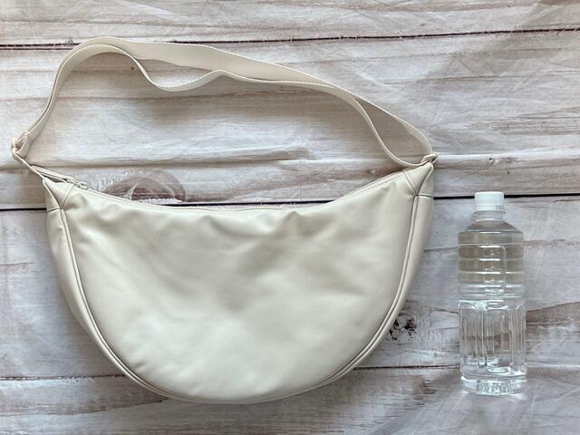 550mlのペットボトルと並べてみました