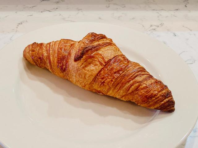 朝バル専用に焼かれたクロワッサン