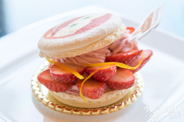 “ピクサー・プレイタイム”ケーキセット 1,600円｜ピクサー・プレイタイム｜ディズニーアンバサダーホテル「ハイピリオン・ラウンジ」