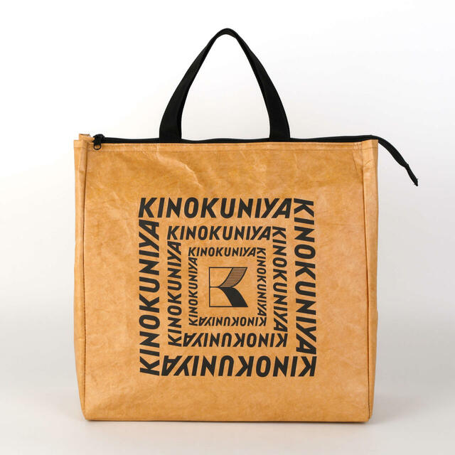 【紀ノ国屋　リンクリー保冷バッグ】新色のブラック。服装や気分に合わせてカラーを使い分けるのも◎