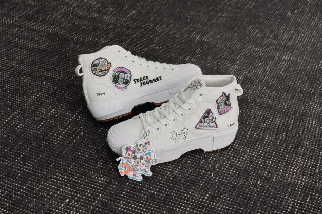 NIZZA TREK（ニッツァ トレック）¥12,100（税込）『adidas Originals｜ミッキー＆フレンズコレクション』