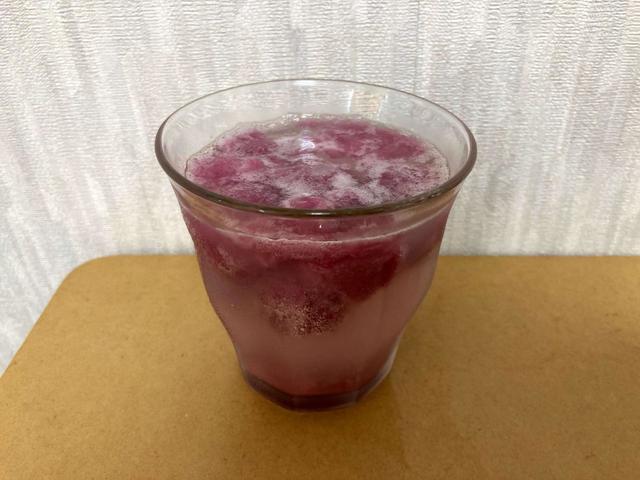 とけたアイスの実