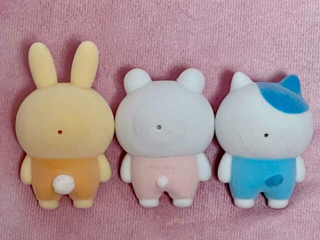 【ちいかわ 豪華版1 フロッキーフィギュア6体セット付き】後ろ姿もたまらないかわいさ…！