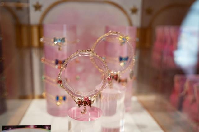 コレクタブルブレスレット 850円