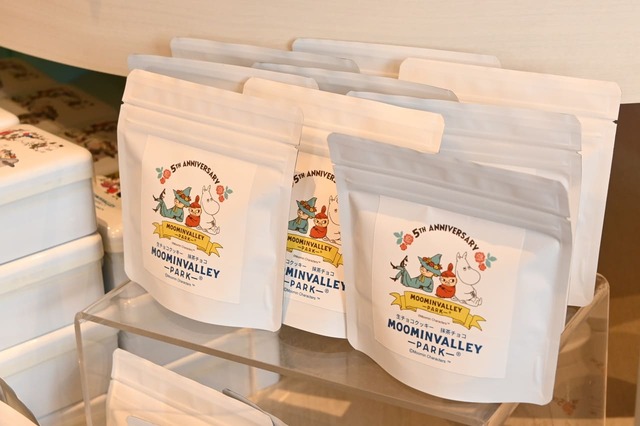 「ムーミンバレーパーク5周年限定 生チョコクッキー（抹茶／いちご）」