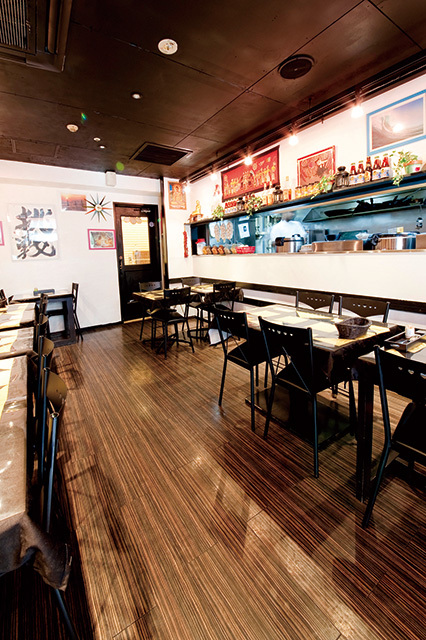 スパイシービストロ タップロボーン（南青山） 内観