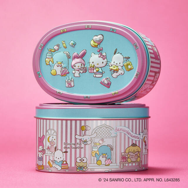 「サンリオキャラクターズ缶」＜価格：税込1,485円＞【【伊勢丹新宿店×サンリオ】シナモロールやポチャッコが飛び出す！米粉クッキー入り『サンリオキャラクターズ缶』先行販売】