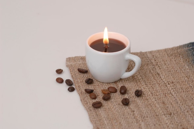 コーヒーキャンドル　　（画像協力：カメヤマ株式会社）