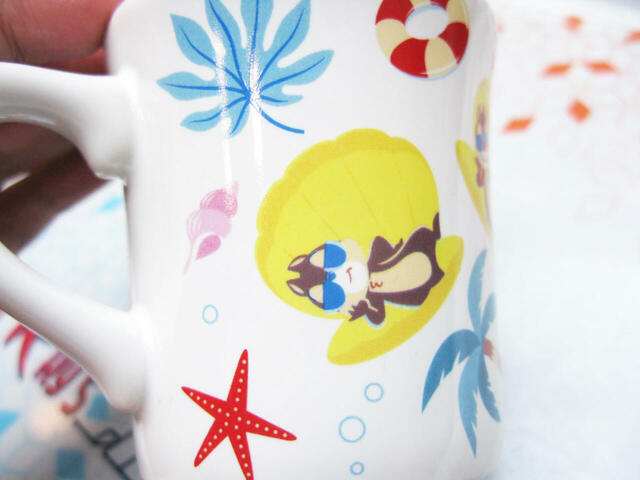 パッションフルーツ・パイナップルゼリー&バニラムース 550円、スーベニアカップ付き プラス 550円