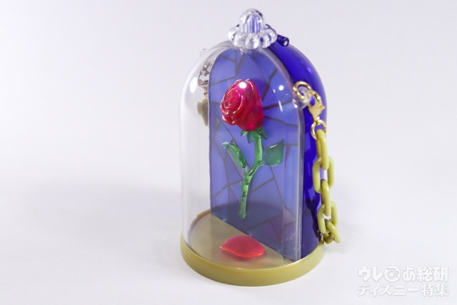 カラフルチョコレート、ミニスナックケース付き ¥850