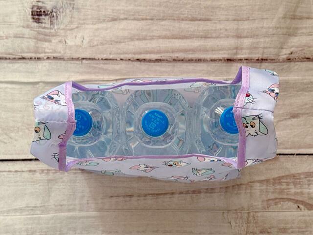 2Lのペットボトルが3本入るサイズ感