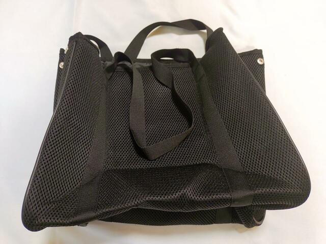 裏面はシンプルな無地【MOOMIN(ムーミン)軽い!洗える!BIGなメッシュトートバッグ】価格:2,959円(税込)