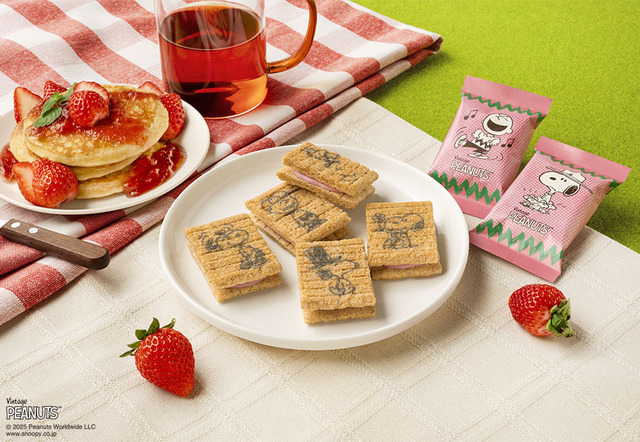 「スヌーピー シュガーバターサンドの木 ストロベリーパンケーキ風」【「スヌーピーのシュガーバターの木」が大阪初登場！7日間限定でポップアップストアOPEN！】