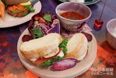 ＜アナ＞欲張りサンドウィッチ&トマトスーププレート 2,390円／スープボウル付き：3,990円