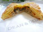 【ディーン＆デルーカ ツナメルトパイ】具材たっぷりで満足の食べ応え