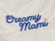 パープルの「Creamy Mami」の刺繍ロゴがキュート♪