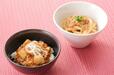 「​（左）汁なし担々うどん」や（右）麻婆豆腐丼」＜期間：2026年7月1日～31日＞【目玉は1ピース1,900円超の“究極のスーパーメロンショートケーキ”！ホテルニューオータニ幕張で、とろけるマンゴーや極上メロン、贅沢スイーツが夢の饗宴！】