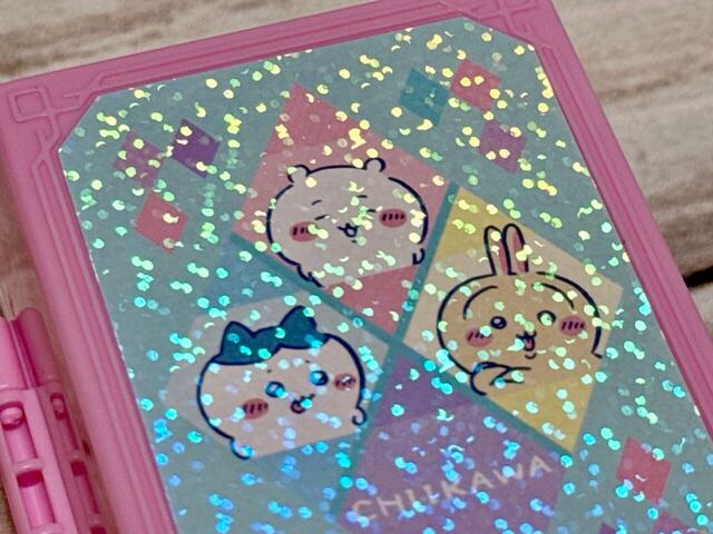 キラキラのホログラム仕様がかわいい！