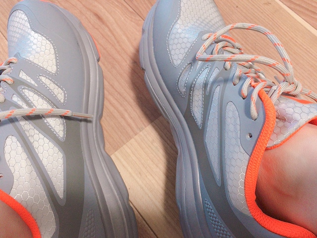 【ワークマン ネオイズムトレックシューズ】反射材付きで夜でも安心