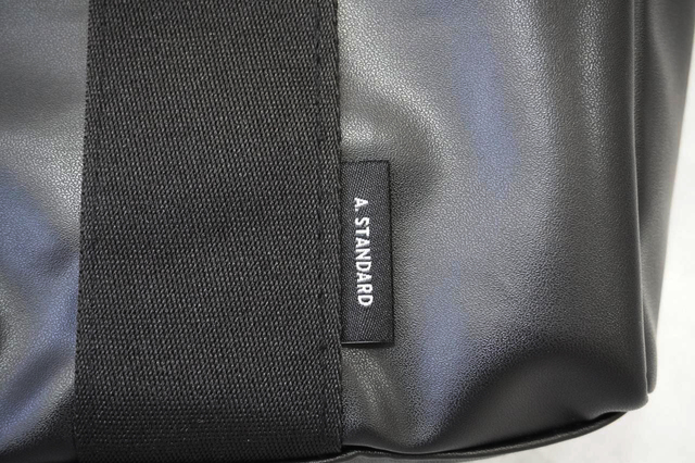 持ち手のテープに「A.STANDARD」のタグが
