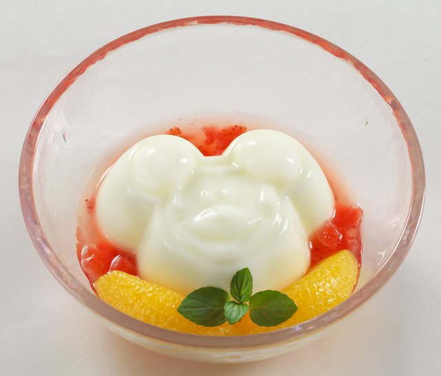 ヴォルケイニア・レストラン 杏仁豆腐